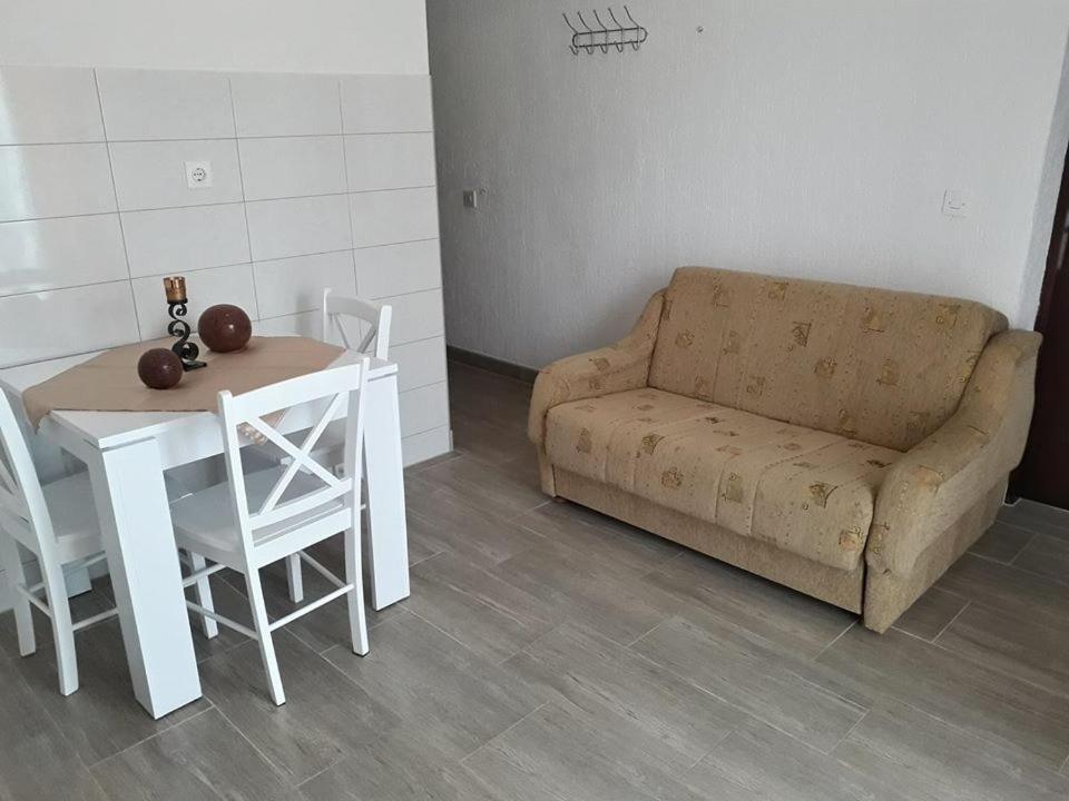 Delfin Apartments Sveti Juraj Ngoại thất bức ảnh