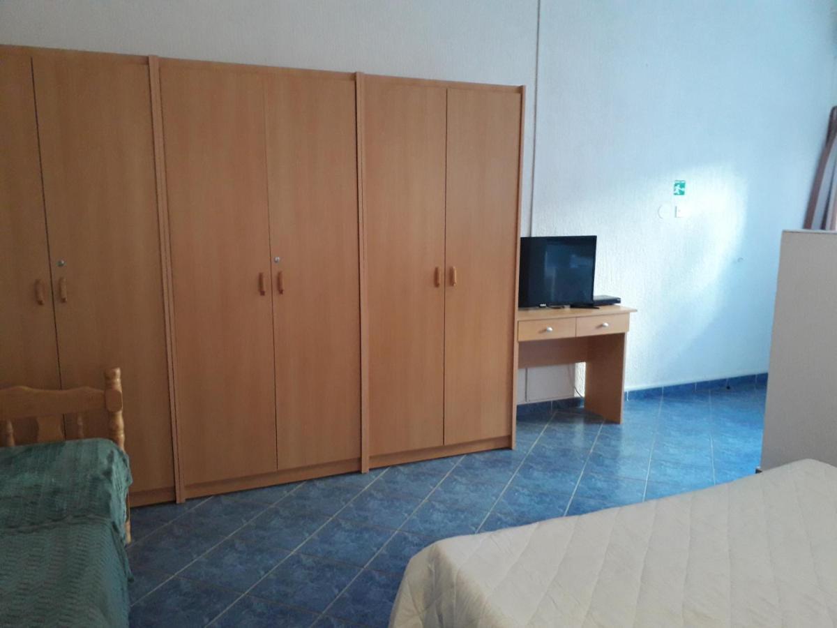 Delfin Apartments Sveti Juraj Ngoại thất bức ảnh